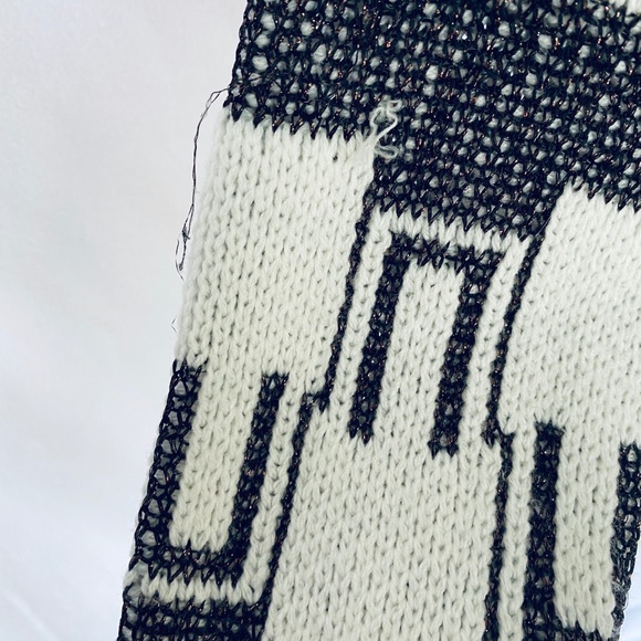 Aztec pattern cream and copper sweater - Picture 5 of 5